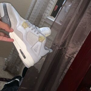 Used kinds creased